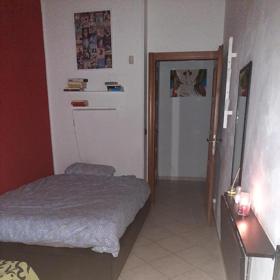 Cozy Room Stanza Close City Center In A Family House Stanza In Appartamento Condiviso Noi Viviamo In Casa Stanza In Affitto Torino Eksteriør bilde