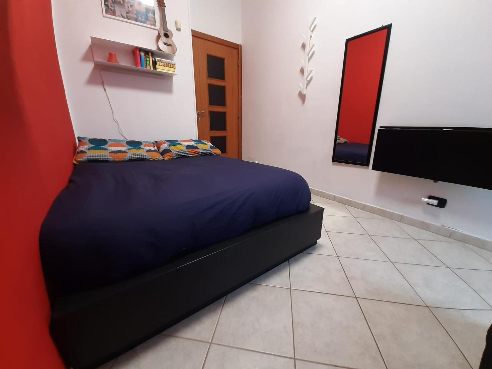 Cozy Room Stanza Close City Center In A Family House Stanza In Appartamento Condiviso Noi Viviamo In Casa Stanza In Affitto Torino Rom bilde