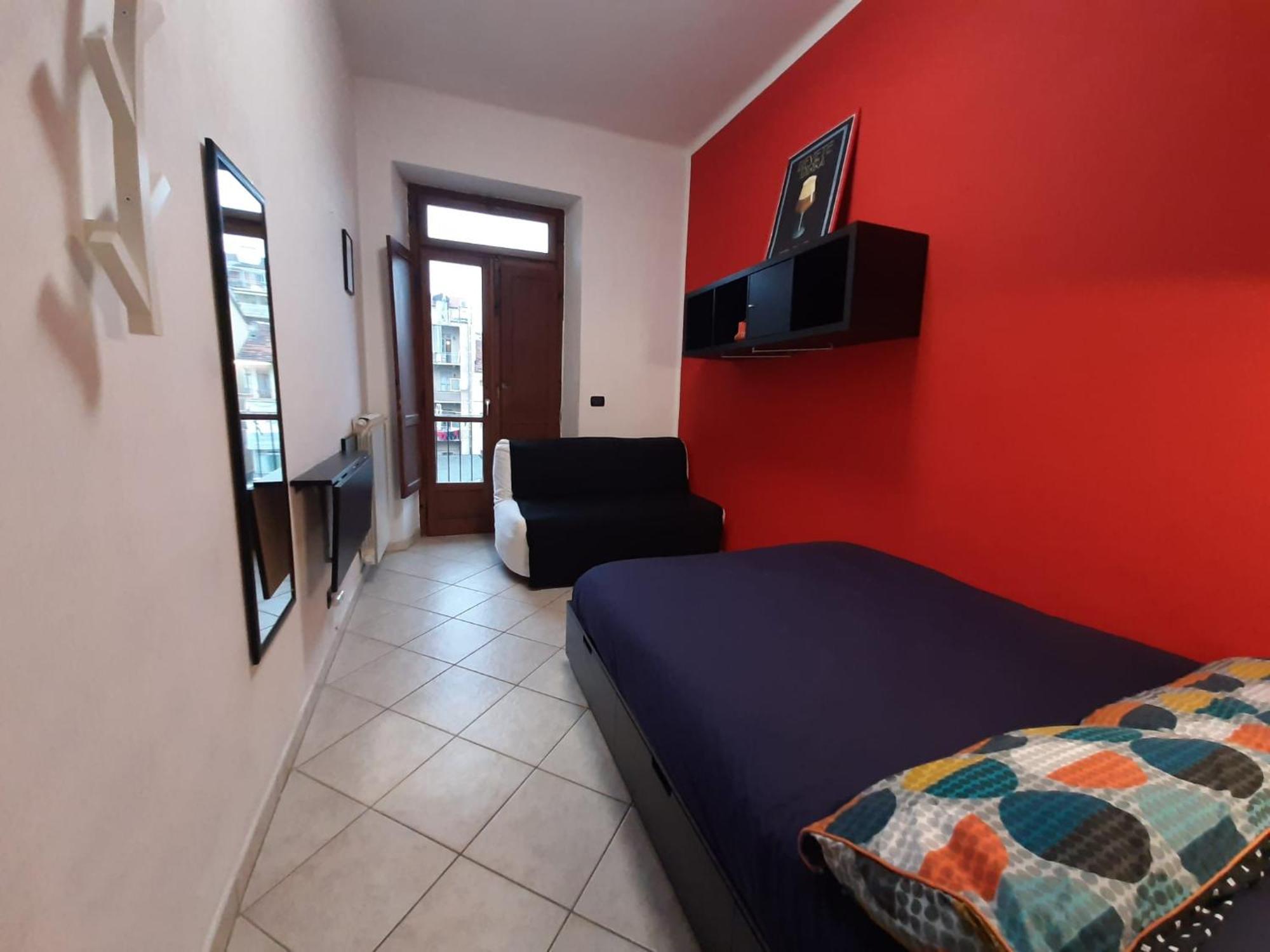 Cozy Room Stanza Close City Center In A Family House Stanza In Appartamento Condiviso Noi Viviamo In Casa Stanza In Affitto Torino Rom bilde